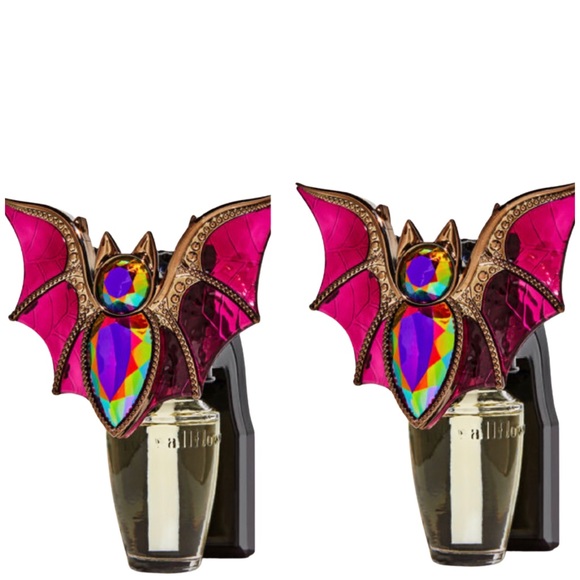 2 Bejeweled Bat Nightlight
Wallflowers Fragrance Plugs - Picture 6 of 6